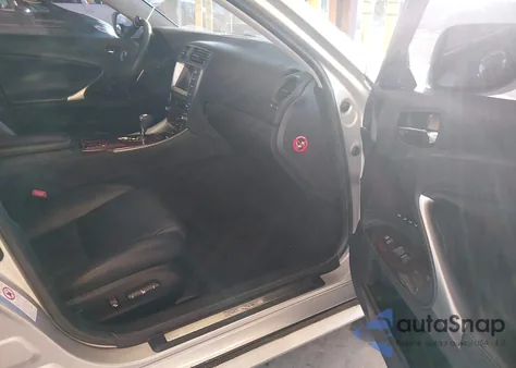 2008 Lexus Is 250 z USA, uszkodzony, nr VIN JTHBK262585055872